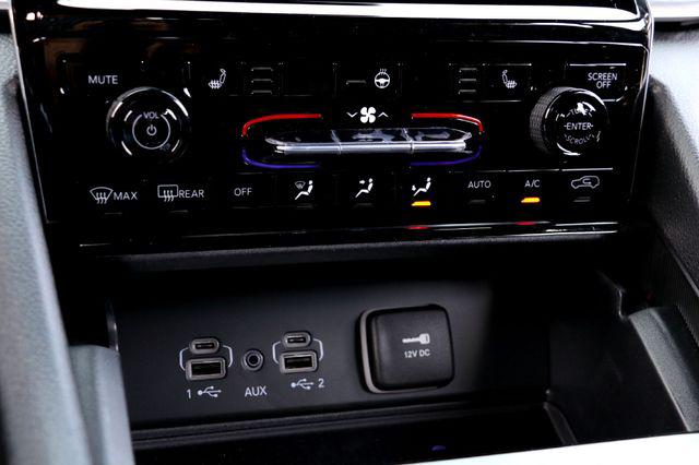 2025 Jeep Grand Cherokee L Laredo X 4x2