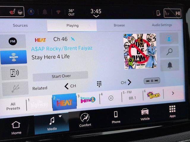 2026 Chrysler Pacifica Select AWD