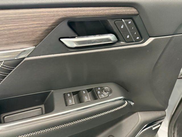 2026 GMC Acadia Denali FWD