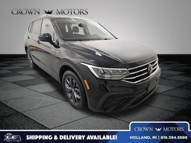 2023 Volkswagen Tiguan SE's photo