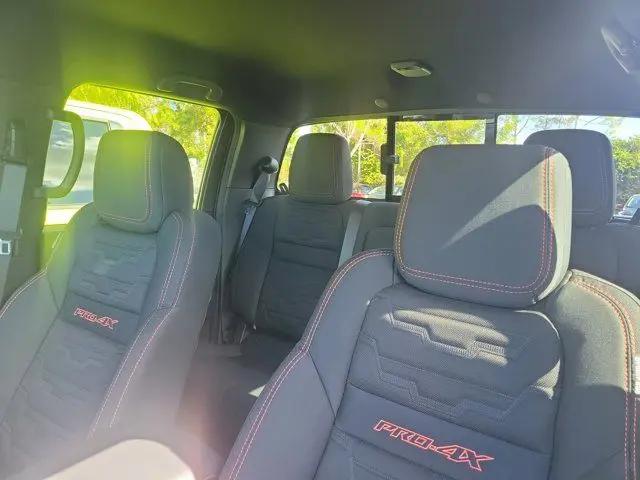 2025 Nissan Frontier Crew Cab Long Bed PRO-4X 4x4