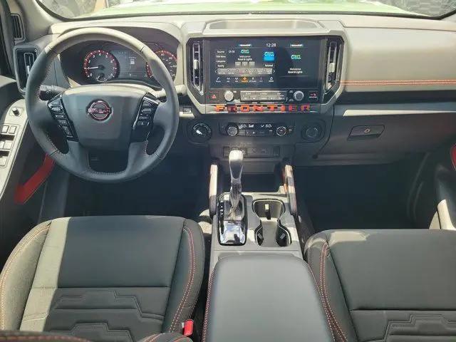 2025 Nissan Frontier Crew Cab Long Bed PRO-4X 4x4