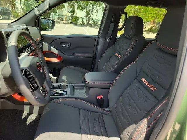 2025 Nissan Frontier Crew Cab Long Bed PRO-4X 4x4