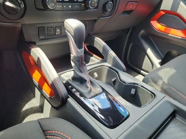 2025 Nissan Frontier Crew Cab Long Bed PRO-4X 4x4