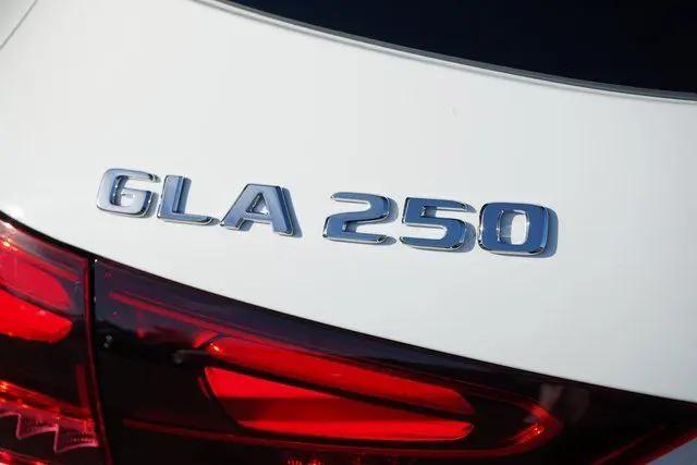 2026 Mercedes-Benz GLA-CLASS 4MATIC