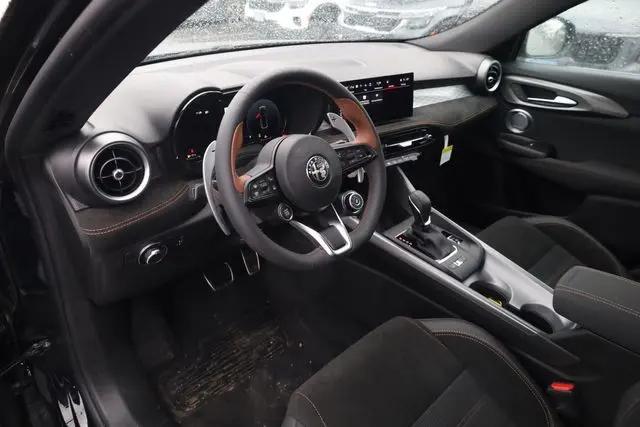 2025 Alfa Romeo Tonale Intensa AWD
