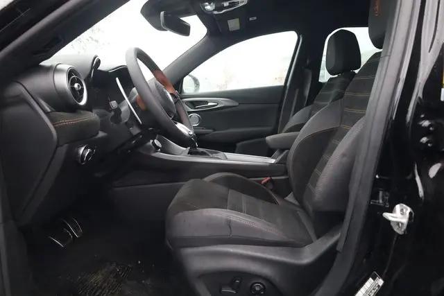 2025 Alfa Romeo Tonale Intensa AWD
