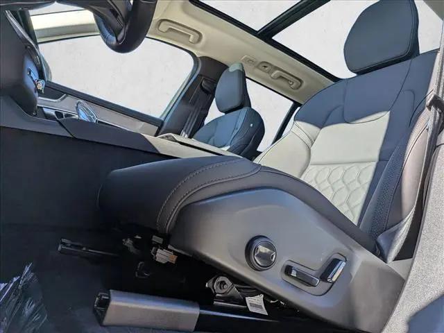 2026 Volvo XC90 Plus, B6 AWD Gas (mild hybrid), Gasoline, Bright, 7 Seats
