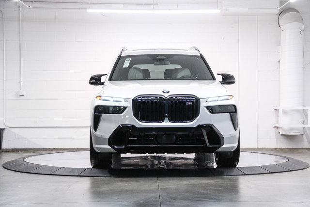 2026 BMW X7 M60i