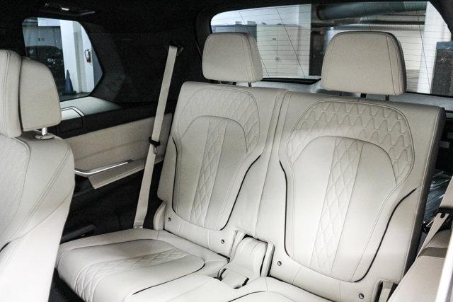 2026 BMW X7 M60i