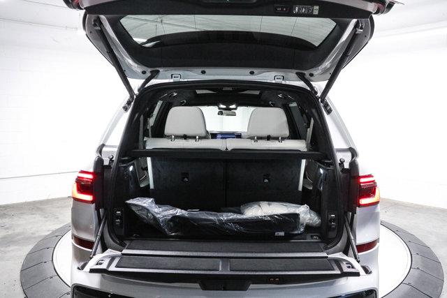 2026 BMW X7 M60i