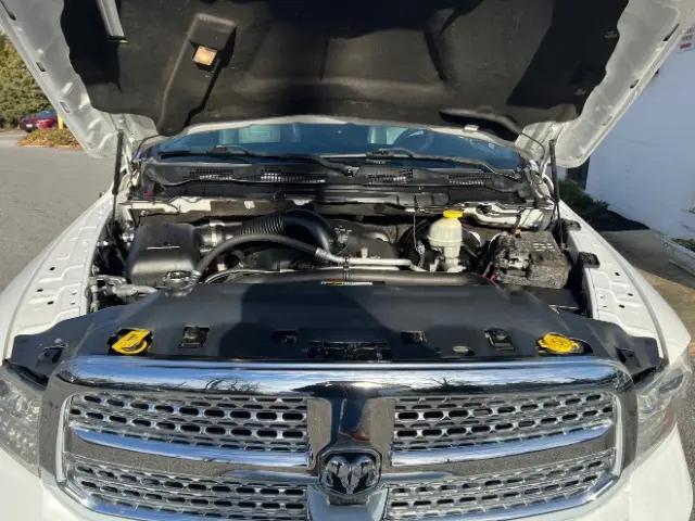 2017 Ram 1500 Laramie Crew Cab 4x2 5'7" Box