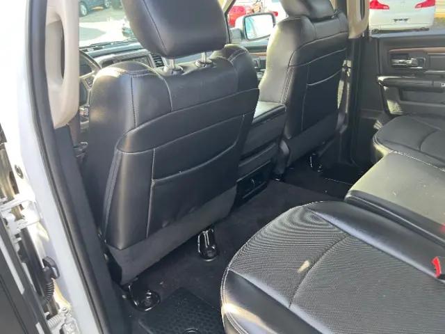 2017 Ram 1500 Laramie Crew Cab 4x2 5'7" Box