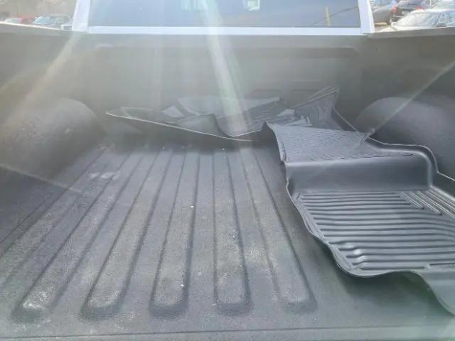 2017 Ram 1500 Laramie Crew Cab 4x2 5'7" Box