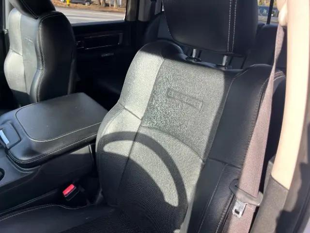 2017 Ram 1500 Laramie Crew Cab 4x2 5'7" Box