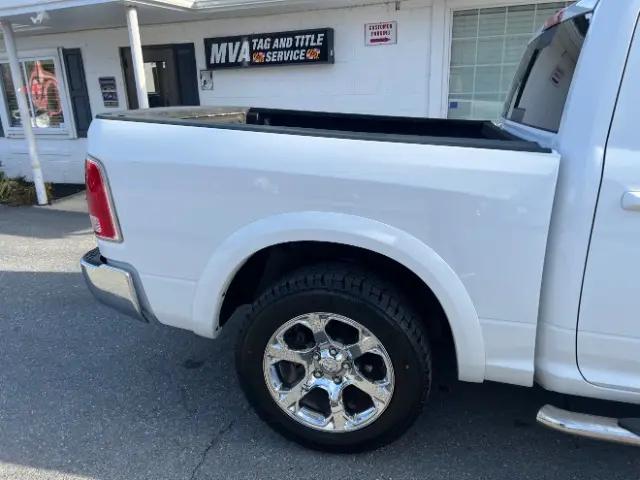 2017 Ram 1500 Laramie Crew Cab 4x2 5'7" Box