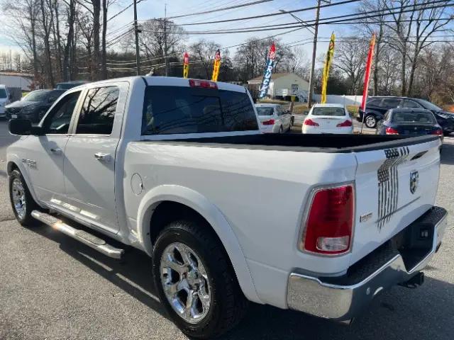 2017 Ram 1500 Laramie Crew Cab 4x2 5'7" Box