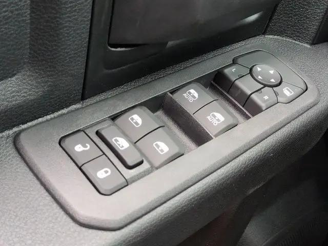 2026 Ram 3500 Tradesman/Big Horn