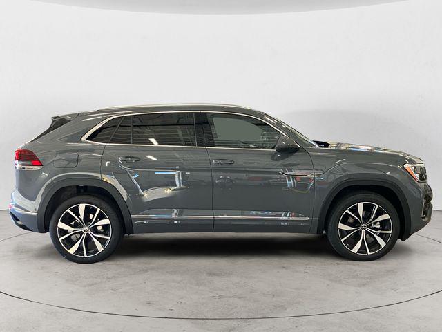 2026 Volkswagen Atlas Cross Sport SEL Premium R-Line