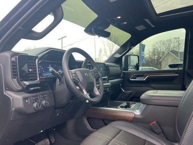 2025 Chevrolet Silverado 2500HD 4WD Crew Cab Standard Bed High Country