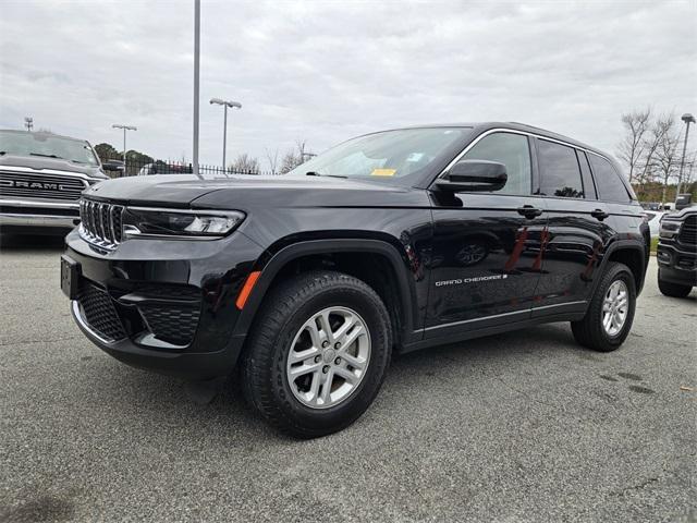 2023 Jeep Grand Cherokee Laredo 4x2