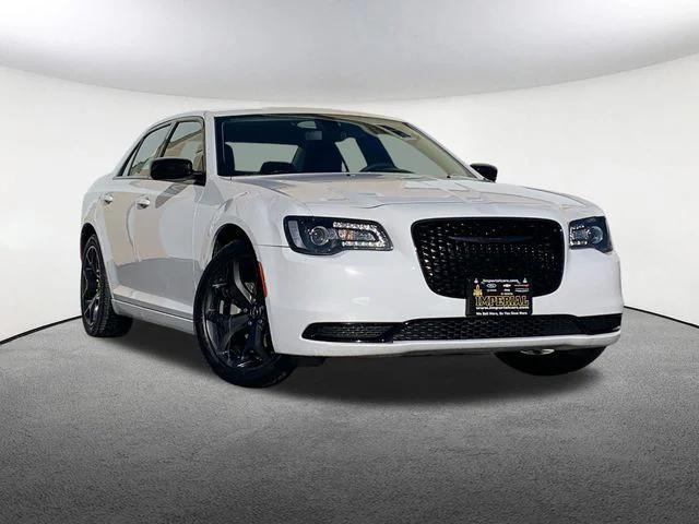 2023 Chrysler 300 Touring