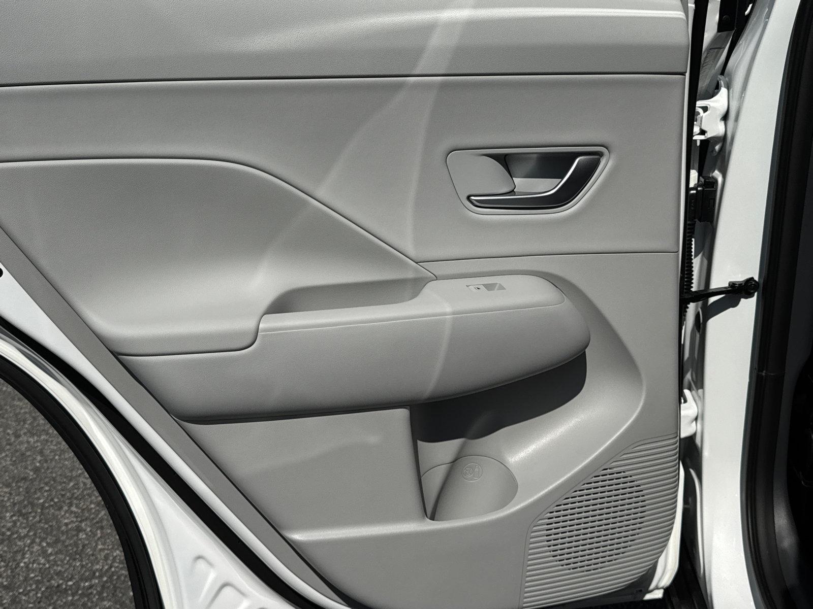 2026 Hyundai Kona Limited - Photo 13