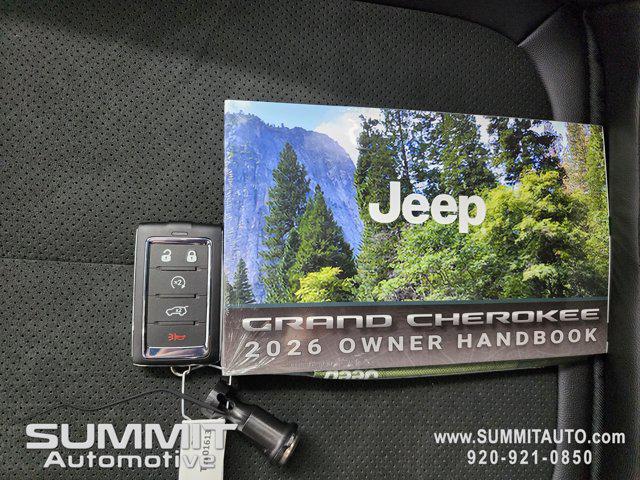 2026 Jeep Grand Cherokee Altitude 4x4