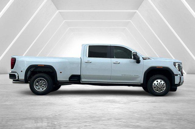 2026 GMC Sierra 3500HD Crew Cab, Long Bed, Denali Dual Rear Wheel, 4WD