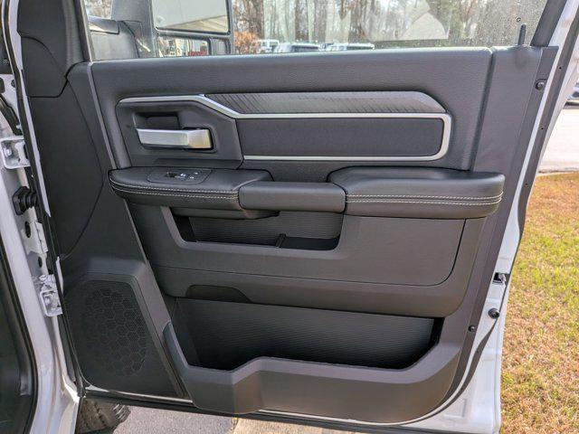 2026 Ram 2500 Big Horn Crew Cab 4x4 64 Box