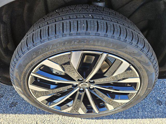 2026 Volvo XC90 Ultra Dark Theme, B6 AWD Gas (mild hybrid), Gasoline, 7 Seats