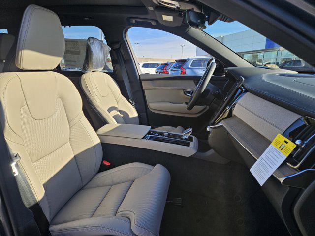 2026 Volvo XC90 Ultra Dark Theme, B6 AWD Gas (mild hybrid), Gasoline, 7 Seats