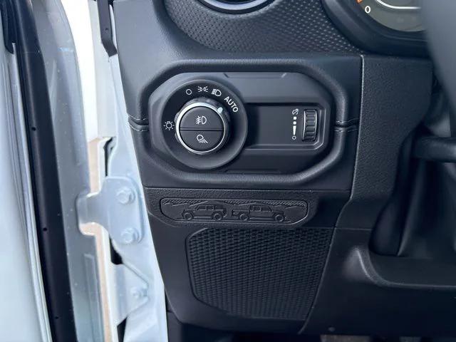2026 Jeep Gladiator Sport