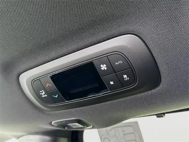 2026 Chrysler Pacifica Limited AWD