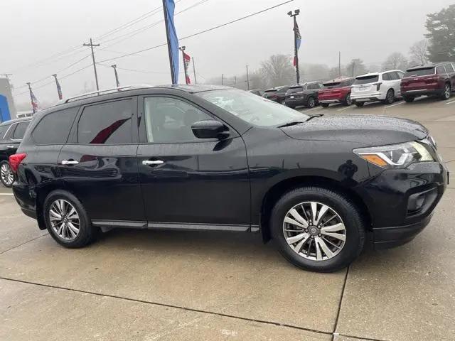 2019 Nissan Pathfinder S for sale in Zanesville, OH