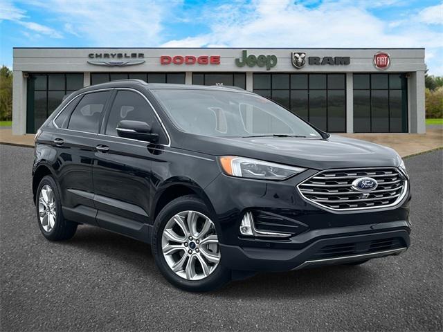 2022 Ford Edge Titanium