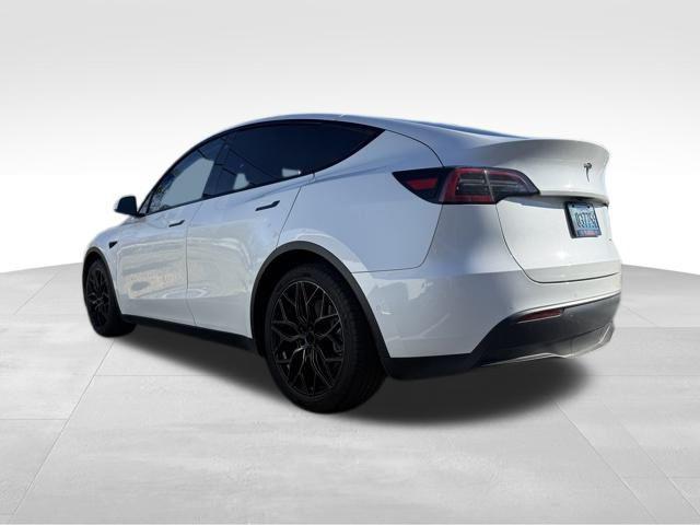 2022 Tesla Model Y Long Range Dual Motor All-Wheel Drive