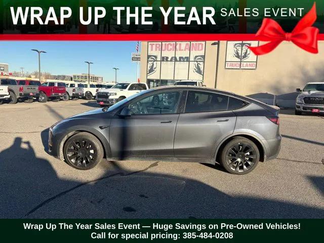 2022 Tesla Model Y Long Range Dual Motor All-Wheel Drive