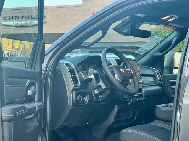 2025 RAM 2500 Big Horn Crew Cab 4x4 64 Box