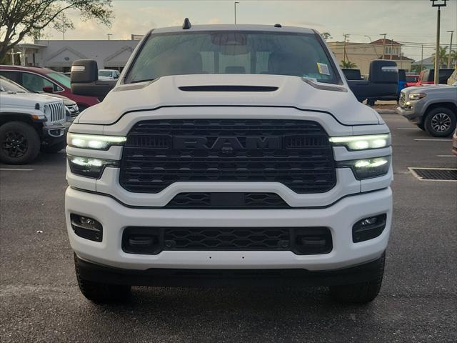2026 RAM Ram 3500 RAM 3500 LIMITED CREW CAB 4X4 64 BOX