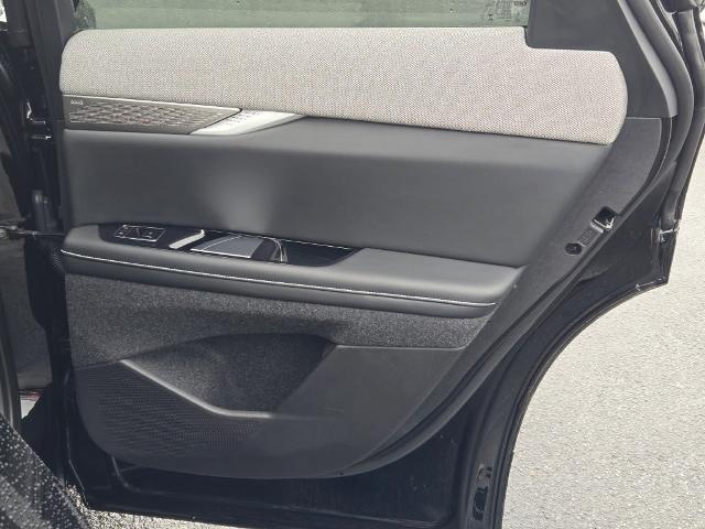 2025 Cadillac iQ Luxury 1 AWD
