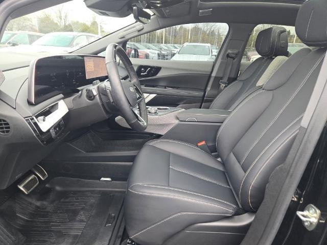 2025 Cadillac iQ Luxury 1 AWD