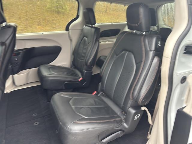 2020 Chrysler Pacifica Touring L Plus