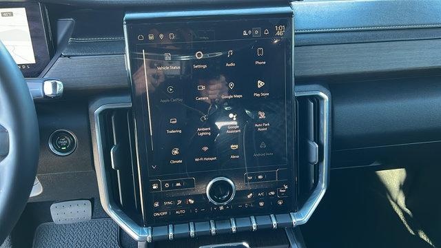 2024 GMC Acadia AWD Denali