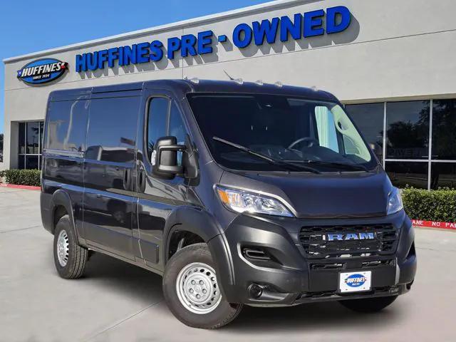 2025 RAM ProMaster 1500 Cargo Van Tradesman Low Roof 136 WB w/Pass Seat