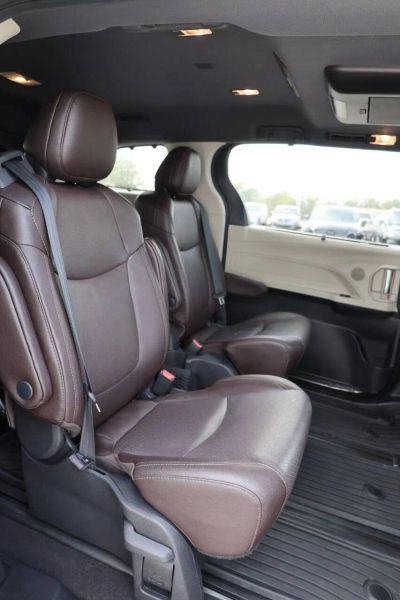2021 Toyota Sienna Platinum