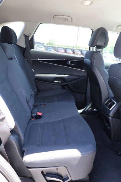 2016 Kia Sorento 3.3L LX