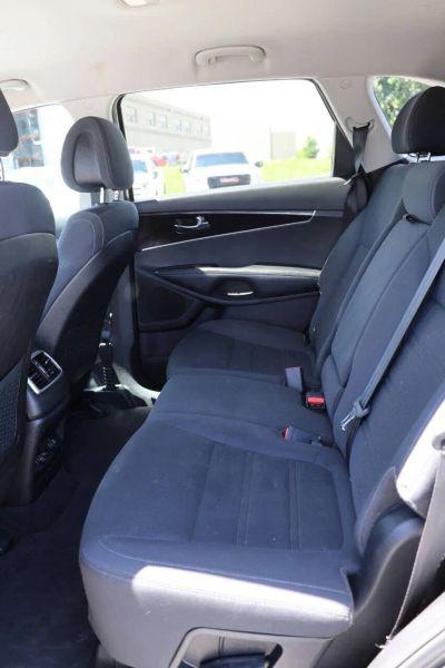2016 Kia Sorento 3.3L LX