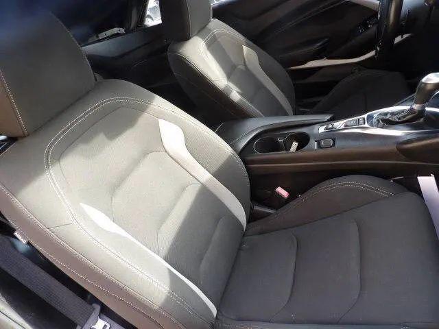 2021 Chevrolet Camaro RWD Convertible 1LT