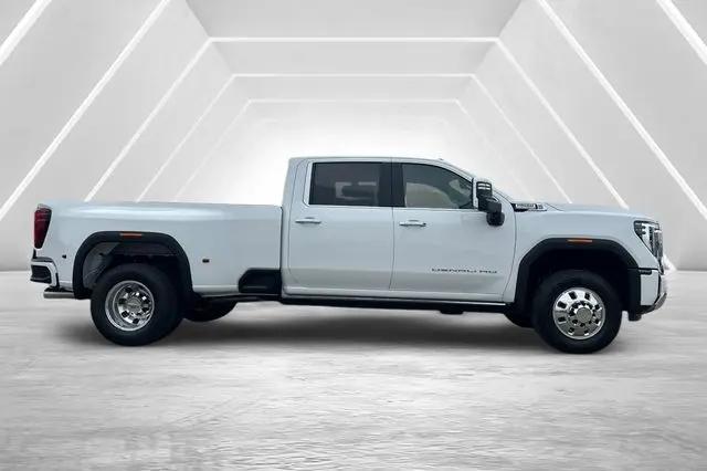 2026 GMC Sierra 3500HD Crew Cab, Long Bed, Denali Dual Rear Wheel, 4WD